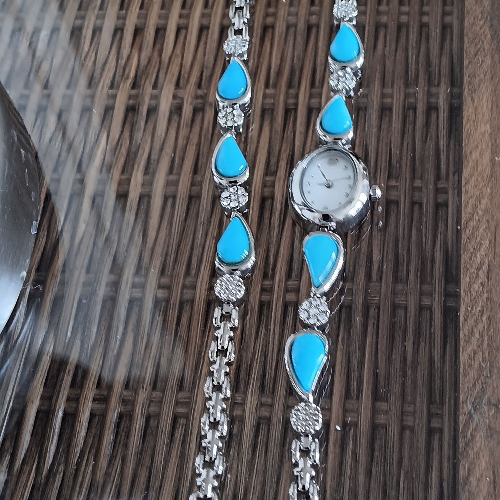 VINTAGE Silver and Turquoise Women's Watch and Bracelet Set